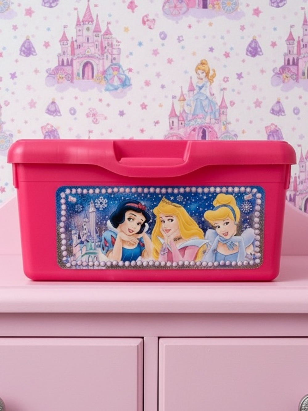 Vintage Disney Princess Huggies
Pink Plastic Box Snow White
Aurora Cinderella